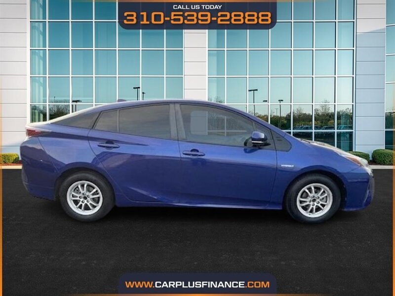 Toyota Prius Two Eco 2017