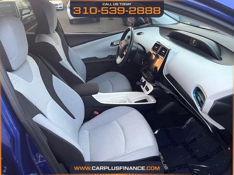 Toyota Prius Two Eco 2017