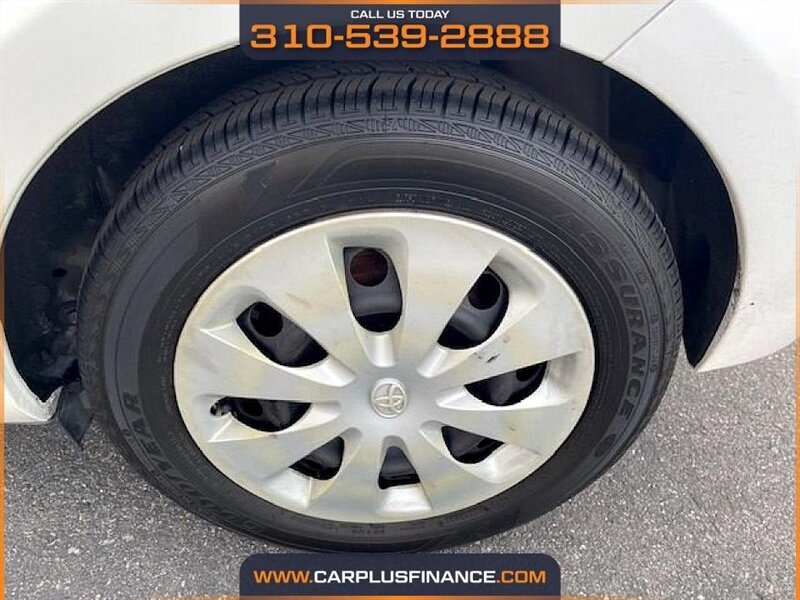 Toyota Prius c One 2013