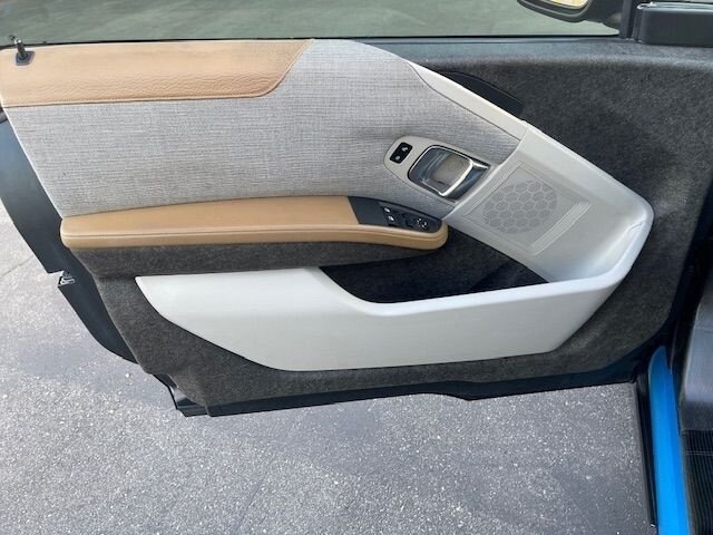 BMW i3 Base w/Range Extender 2015