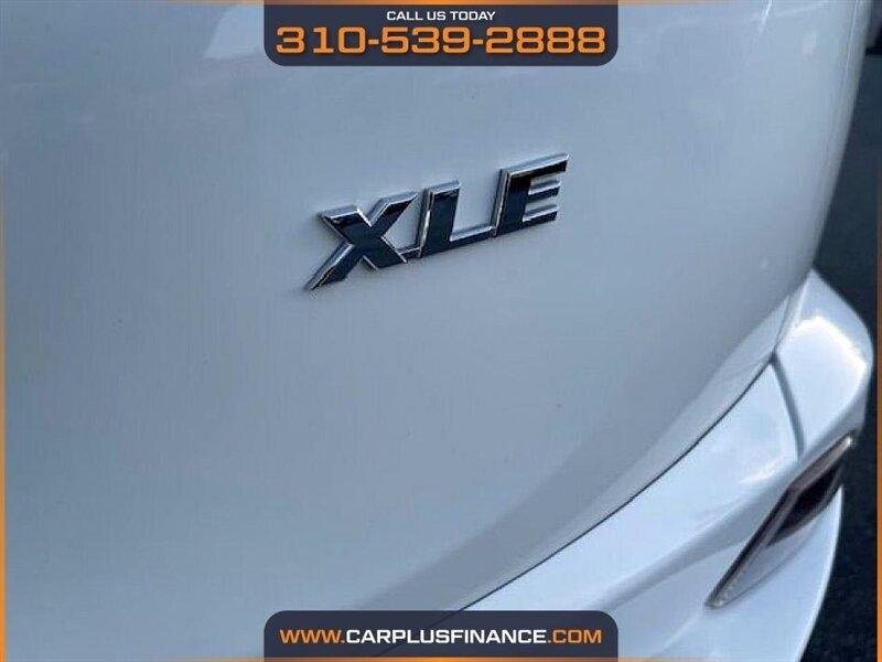 Toyota RAV4 XLE FWD 2017