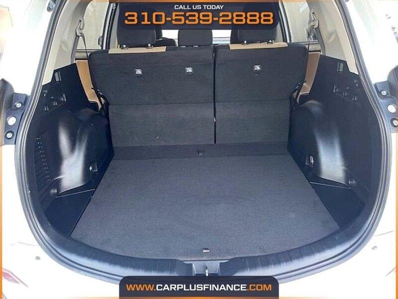 Toyota RAV4 XLE FWD 2017