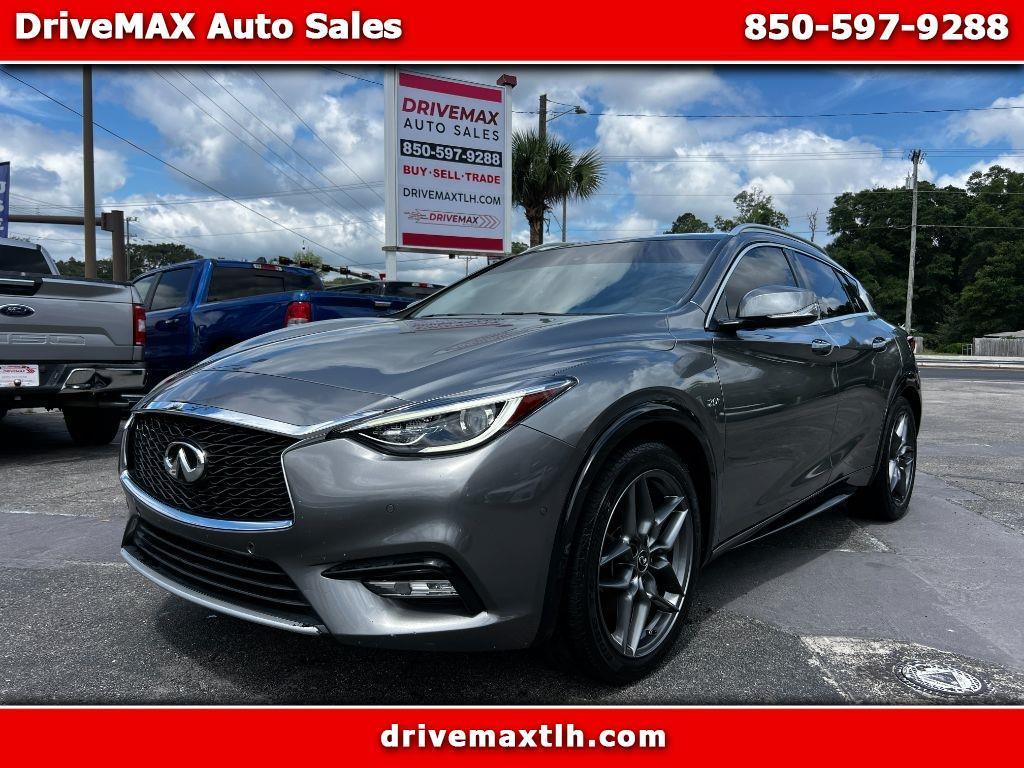 2017 INFINITI QX30 Premium's photo
