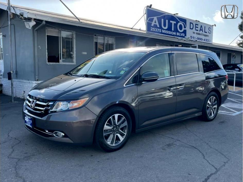 2016 Honda Odyssey Touring Elite Minivan 4D