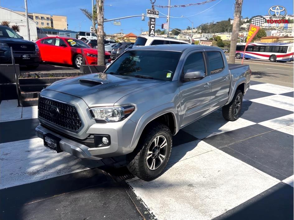 2019 Toyota Tacoma TRD Sport Pickup 4D 5 ft