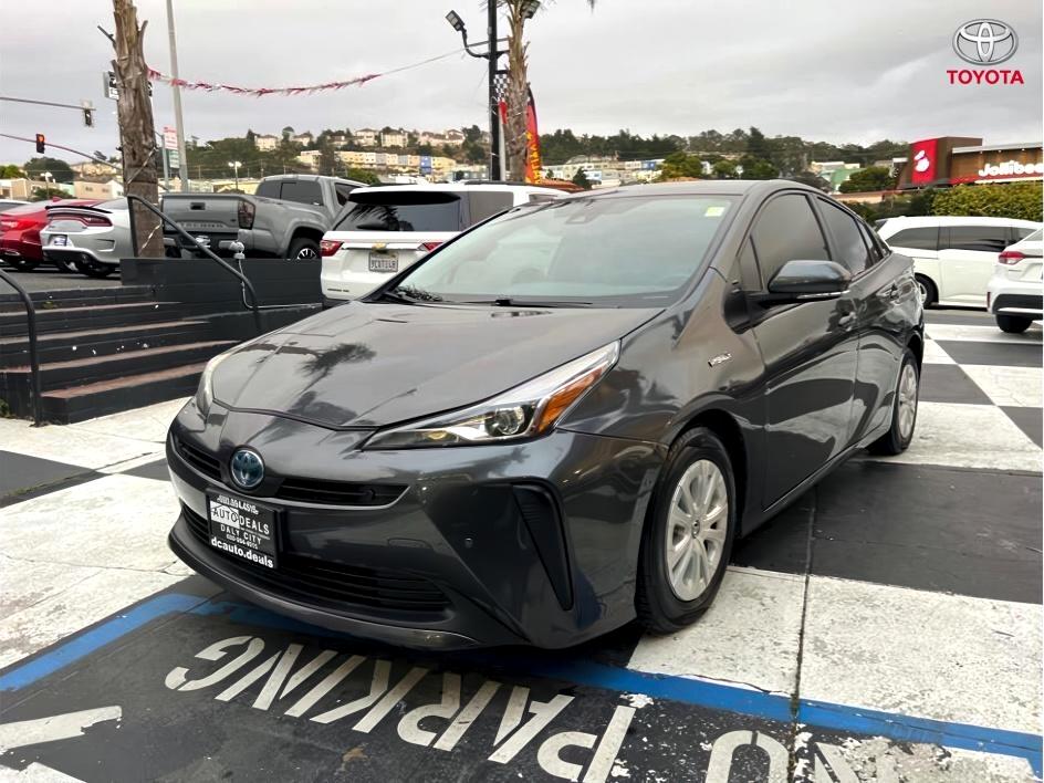 2022 Toyota Prius LE Hatchback 4D