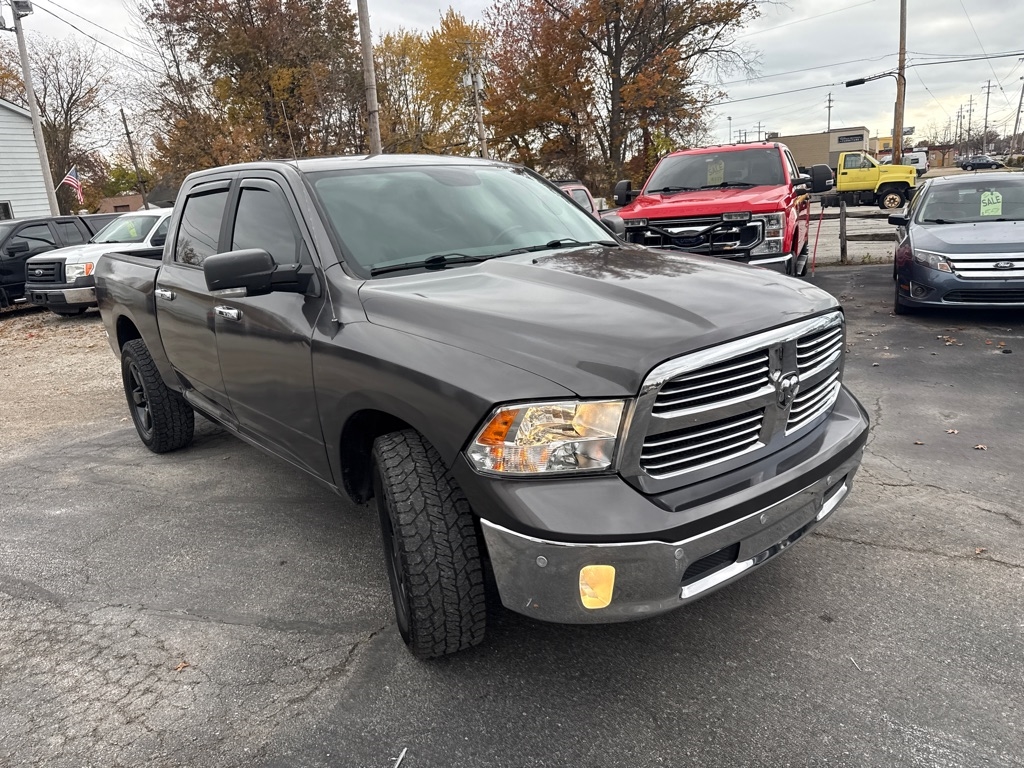 RAM 1500 SLT Crew Cab SWB 4WD 2018