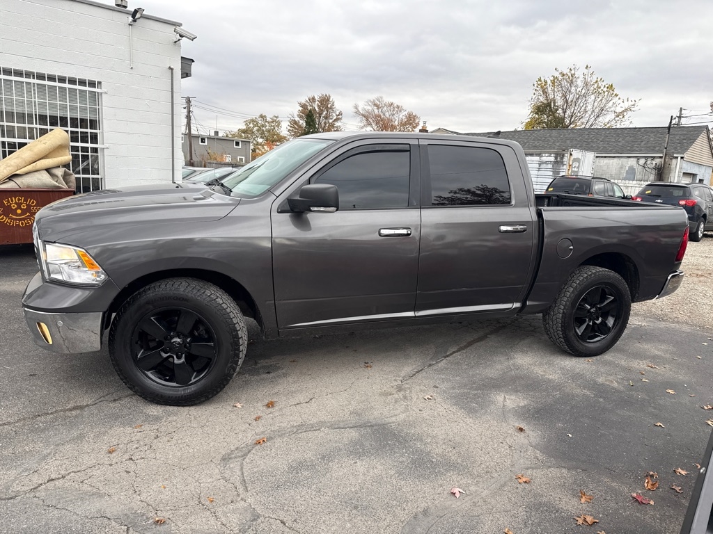 RAM 1500 SLT Crew Cab SWB 4WD 2018
