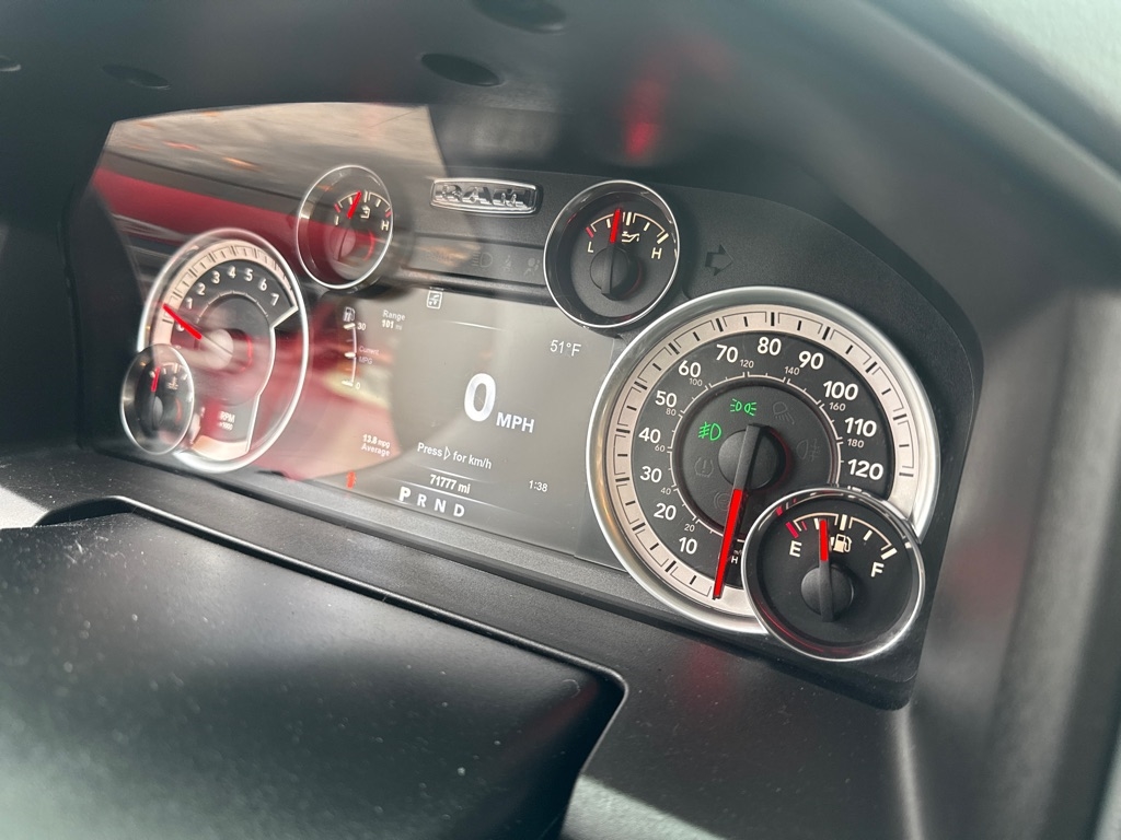 RAM 1500 SLT Crew Cab SWB 4WD 2018