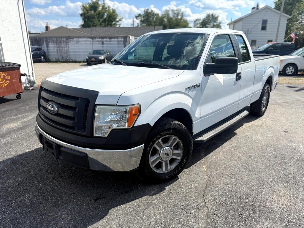 2010 Ford F-150 XL SuperCab 8-ft. Bed 2WD
