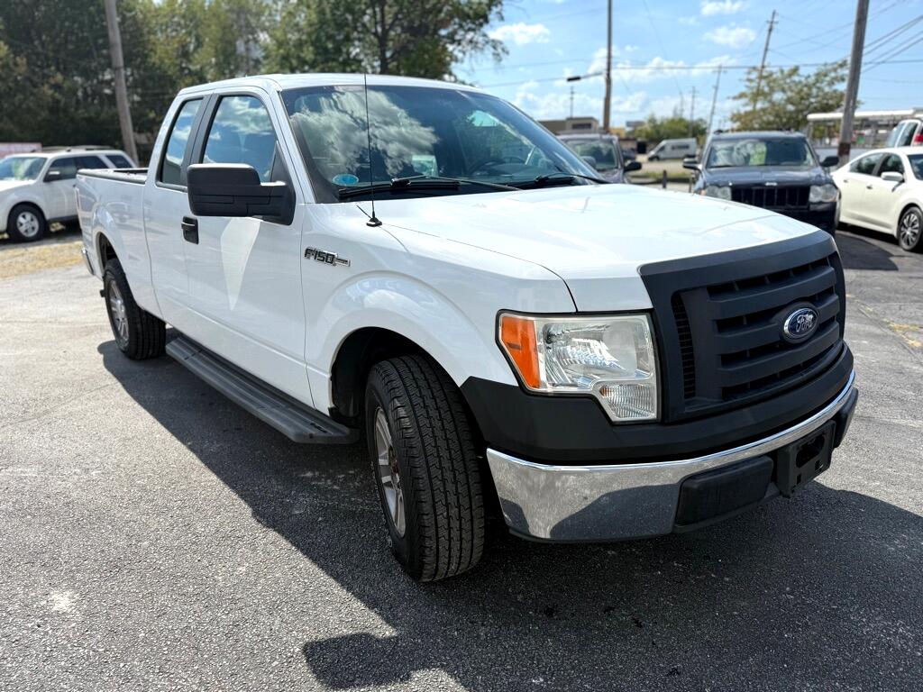 Ford F-150 XL SuperCab 8-ft. Bed 2WD 2010 Ford F-150 XL SuperCab 8-ft. Bed 2WD 2010
