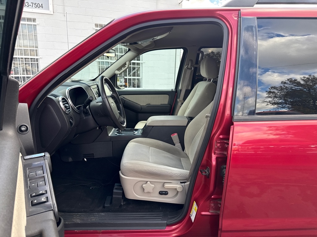 Ford Explorer XLT 4.0L 4WD 2008 Ford Explorer XLT 4.0L 4WD 2008