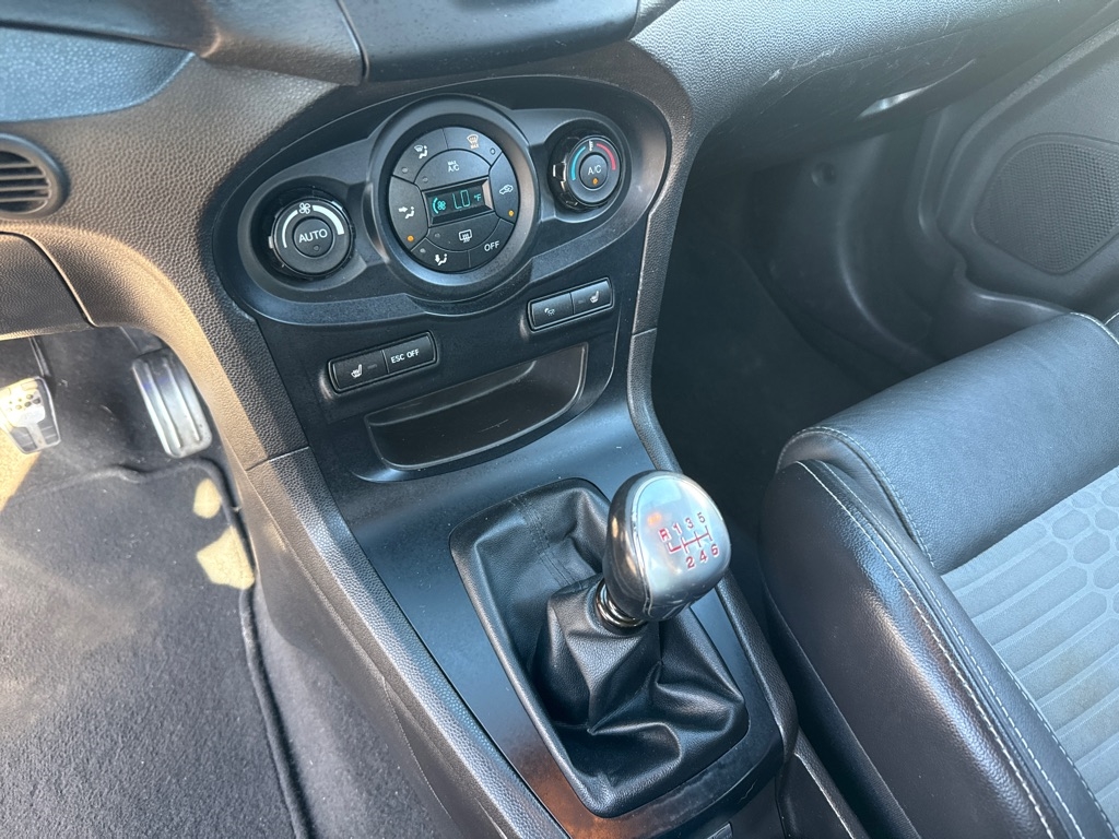 Ford Fiesta ST Hatchback 2014 Ford Fiesta ST Hatchback 2014