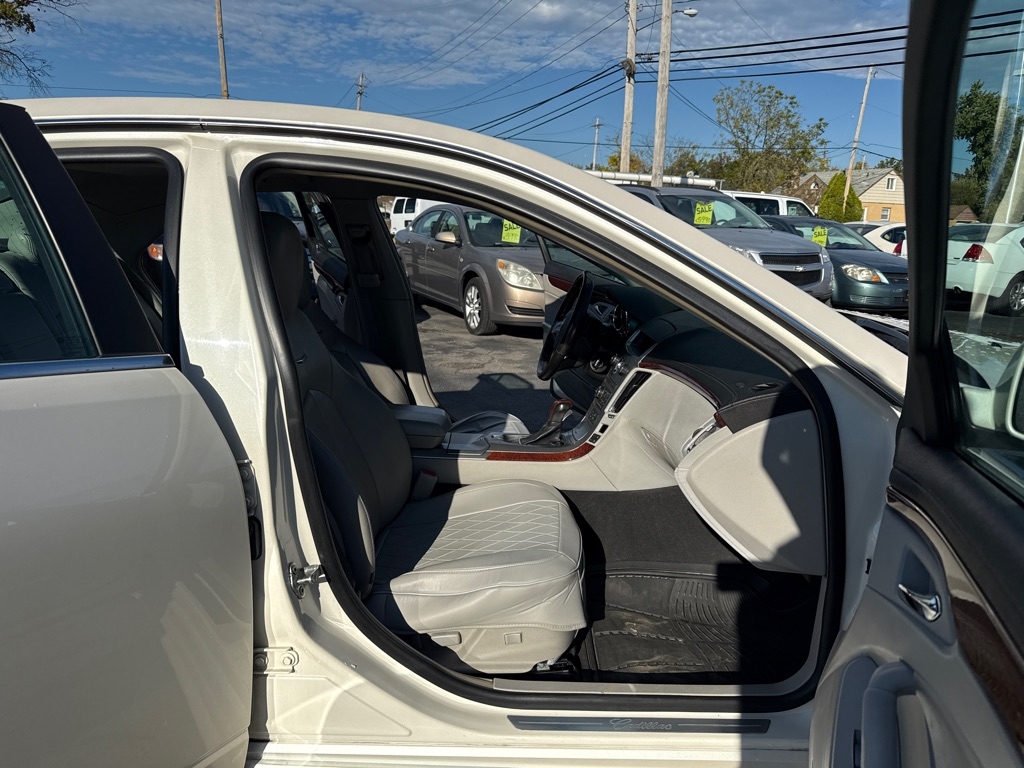 Cadillac CTS 3.6L Premium AWD w/Navi 2012 Cadillac CTS 3.6L Premium AWD w/Navi 2012