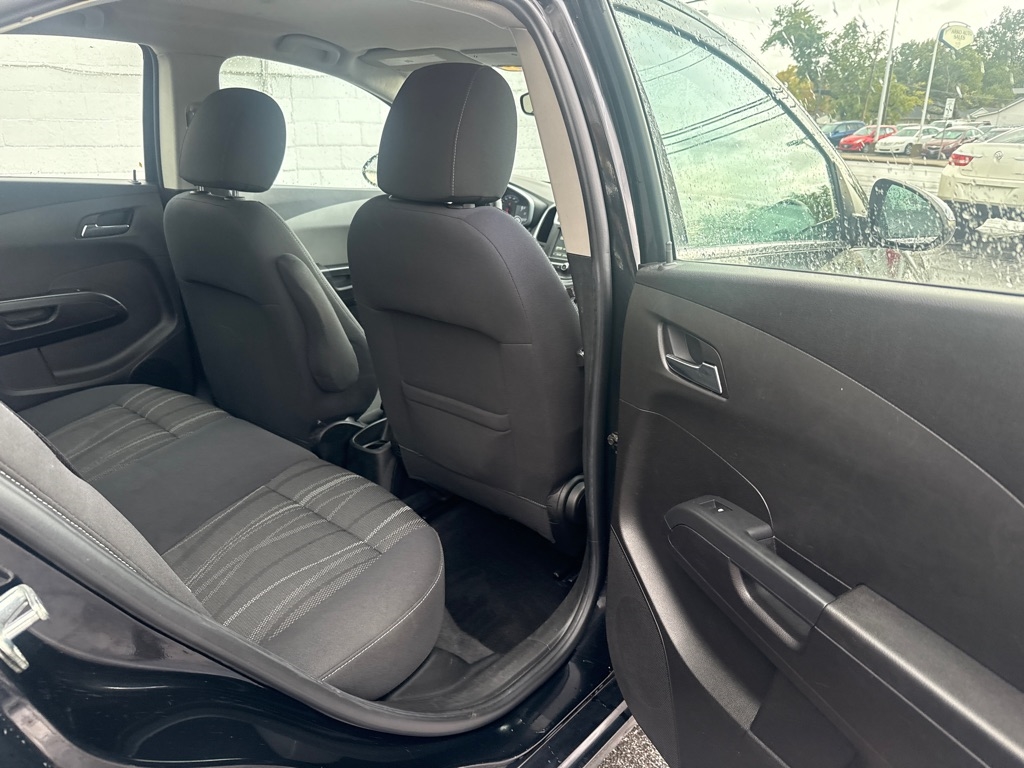 Chevrolet Sonic LT Auto Sedan 2017 Chevrolet Sonic LT Auto Sedan 2017