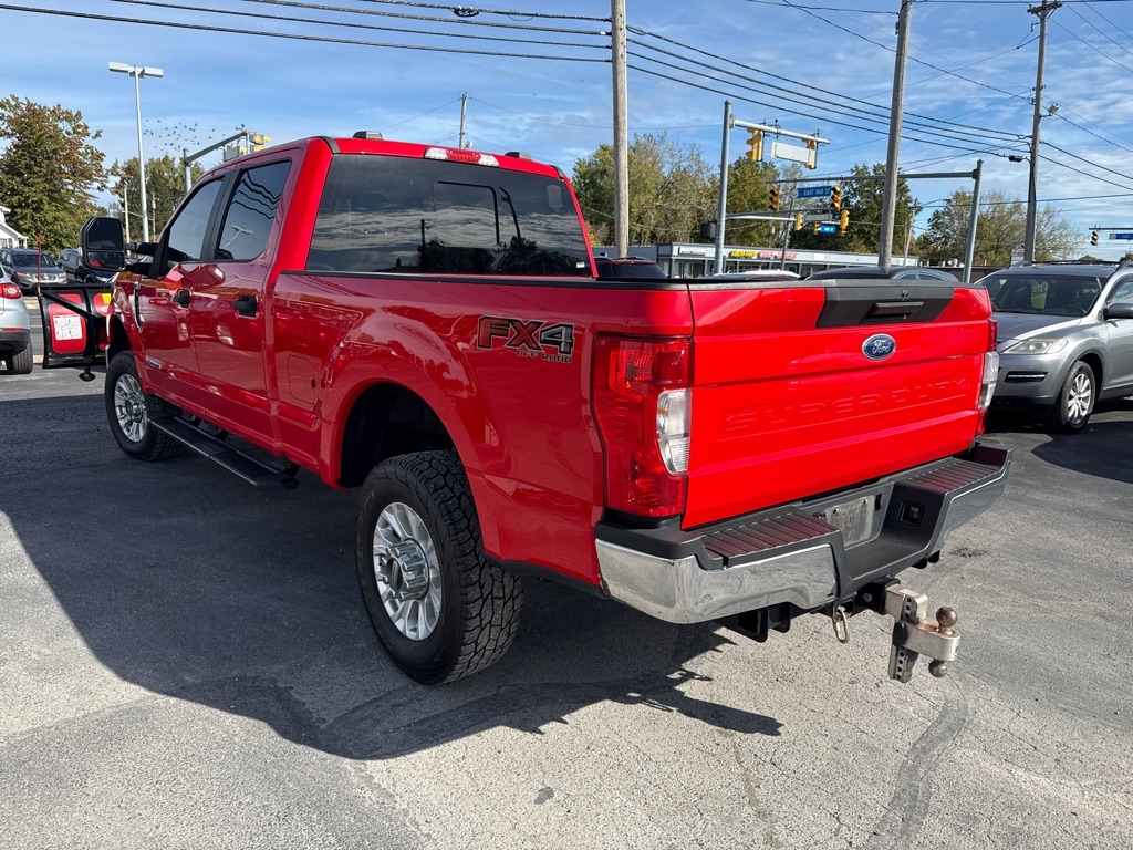 Ford F-350 SD Platinum Crew Cab Long Box 4WD 2020 Ford F-350 SD Platinum Crew Cab Long Box 4WD 2020