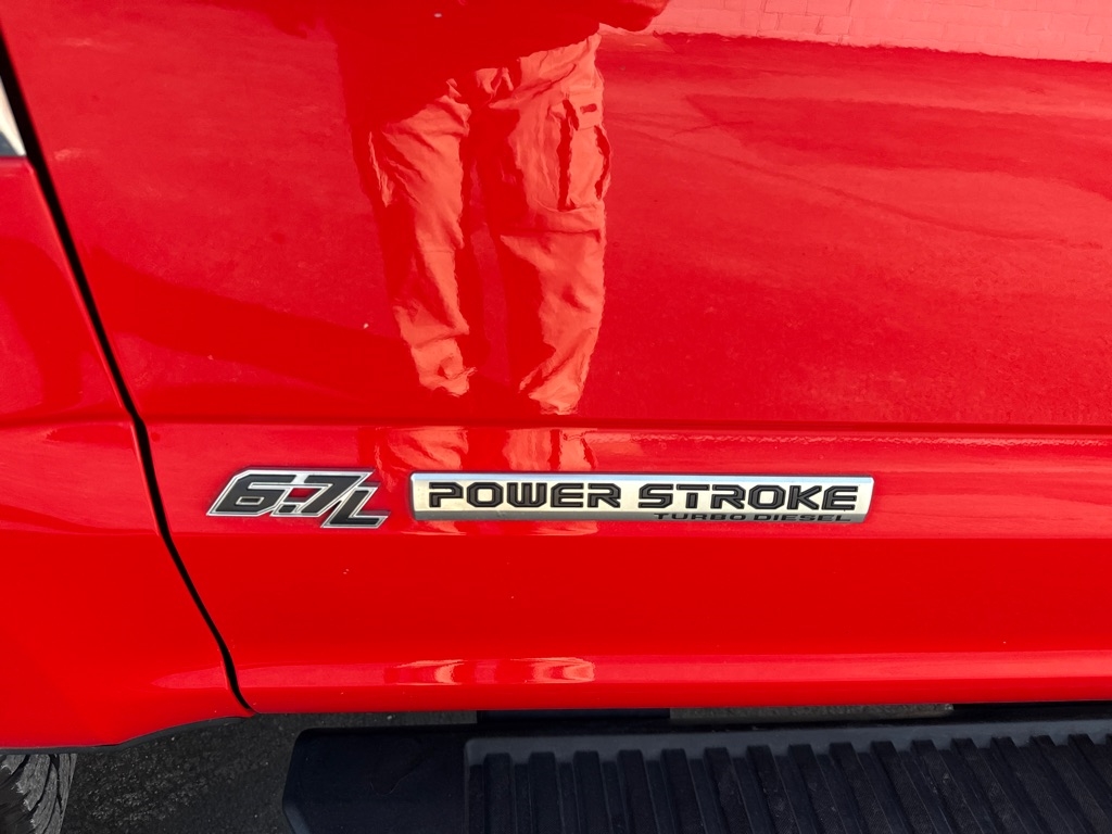 Ford F-350 SD Platinum Crew Cab Long Box 4WD 2020 Ford F-350 SD Platinum Crew Cab Long Box 4WD 2020