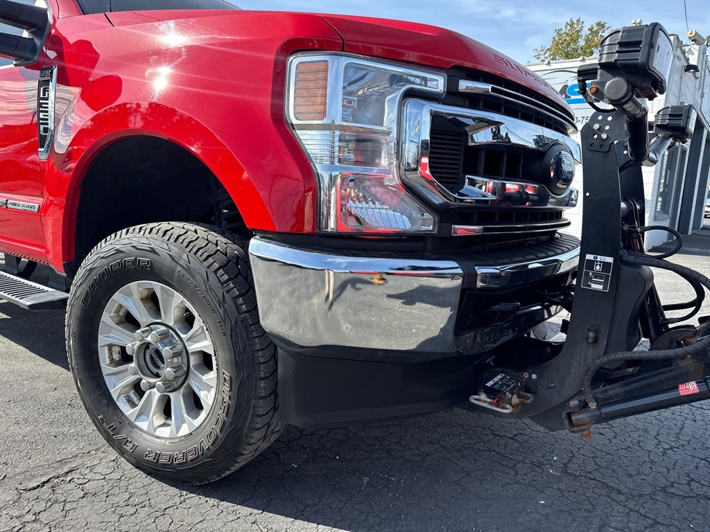 Ford F-350 SD Platinum Crew Cab Long Box 4WD 2020 Ford F-350 SD Platinum Crew Cab Long Box 4WD 2020