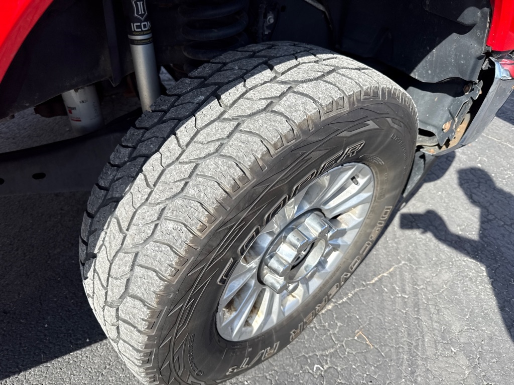 Ford F-350 SD Platinum Crew Cab Long Box 4WD 2020 Ford F-350 SD Platinum Crew Cab Long Box 4WD 2020