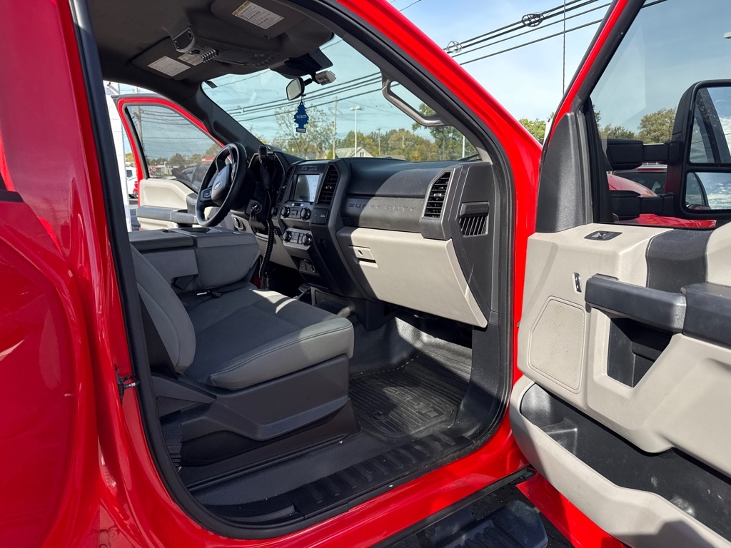 Ford F-350 SD Platinum Crew Cab Long Box 4WD 2020 Ford F-350 SD Platinum Crew Cab Long Box 4WD 2020