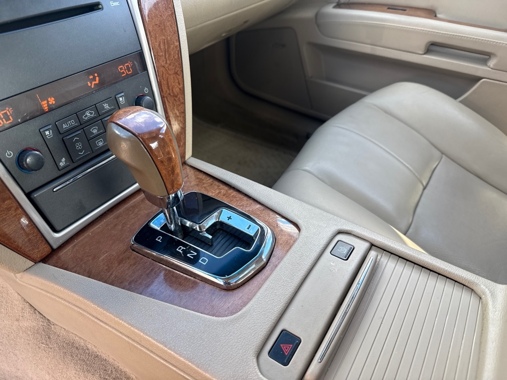 Cadillac STS  2008 Cadillac STS  2008