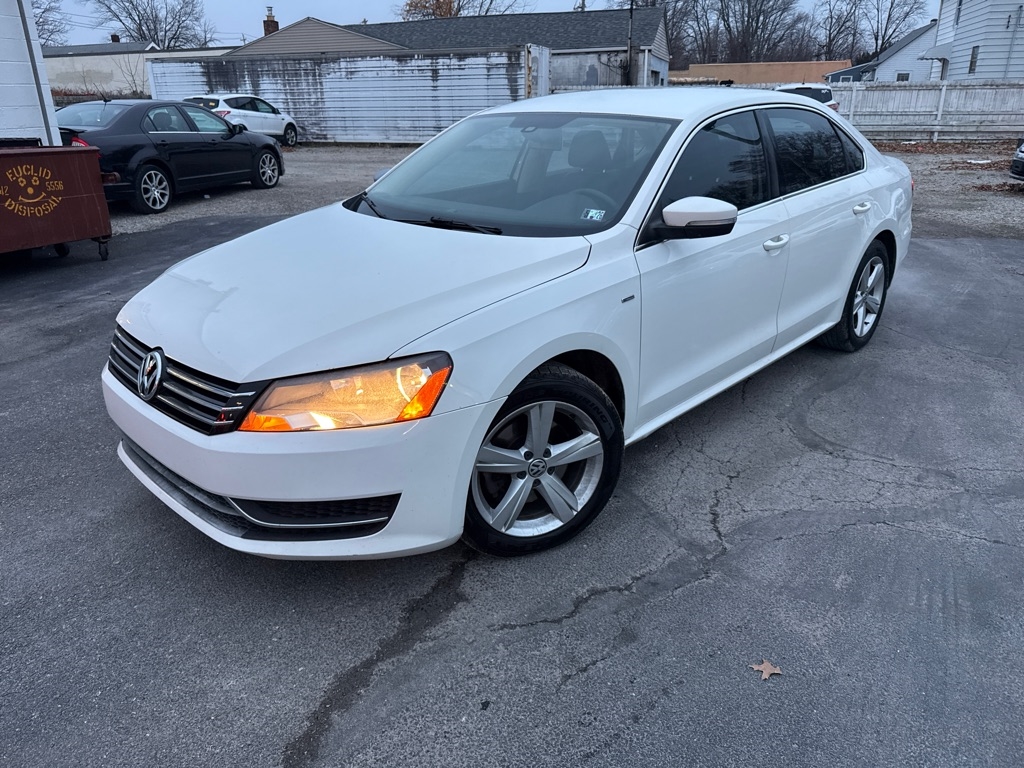 2014 Volkswagen Passat 1.8T Wolfsburg AT