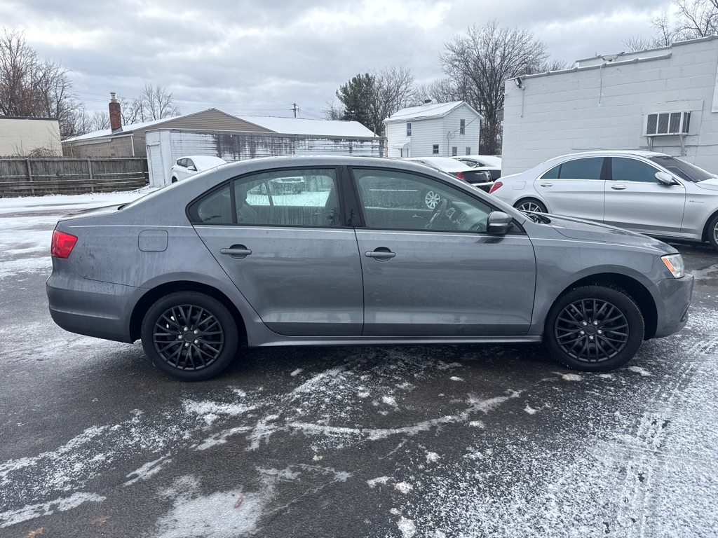 Volkswagen Jetta SE PZEV 2011