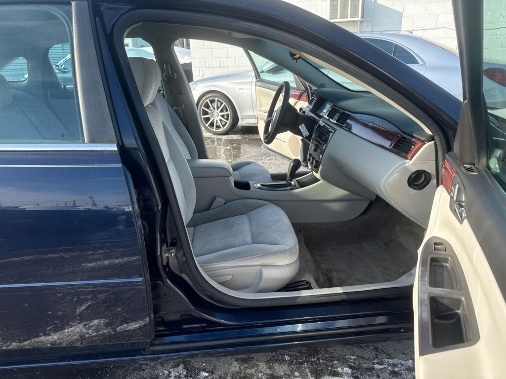 Chevrolet Impala LS 2008