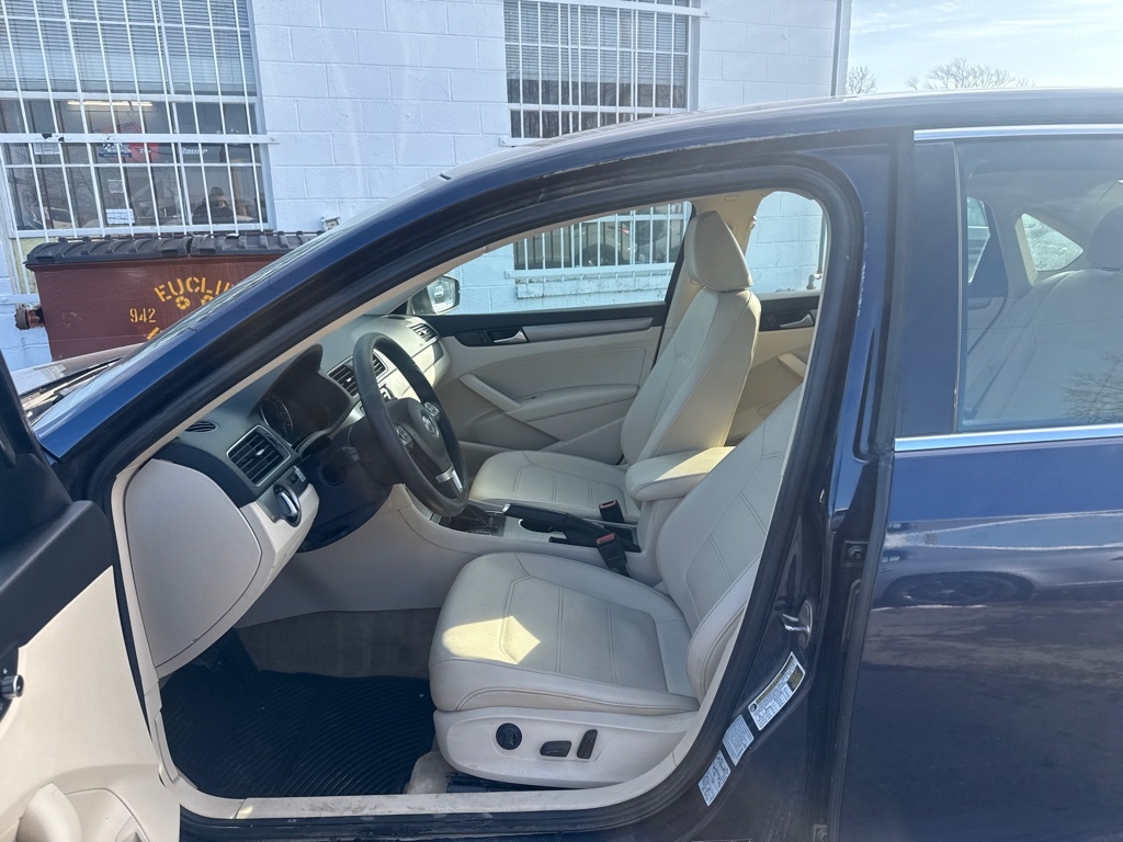 Volkswagen Passat TDI SE 6M 2015