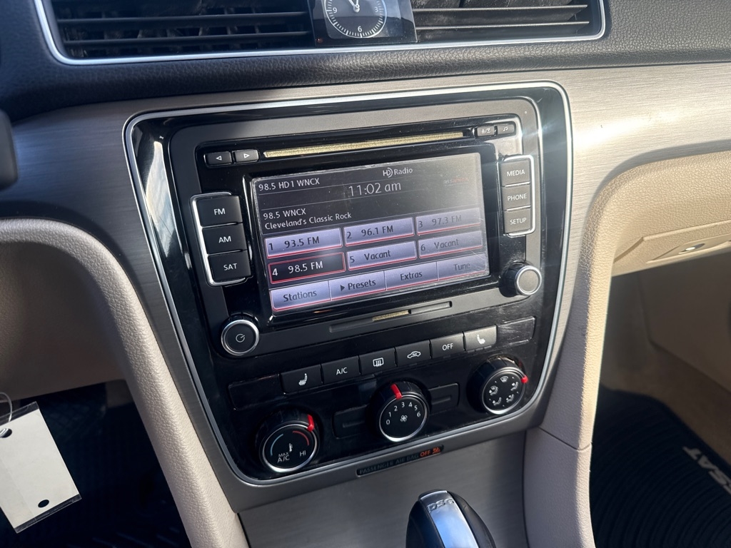 Volkswagen Passat TDI SE 6M 2015