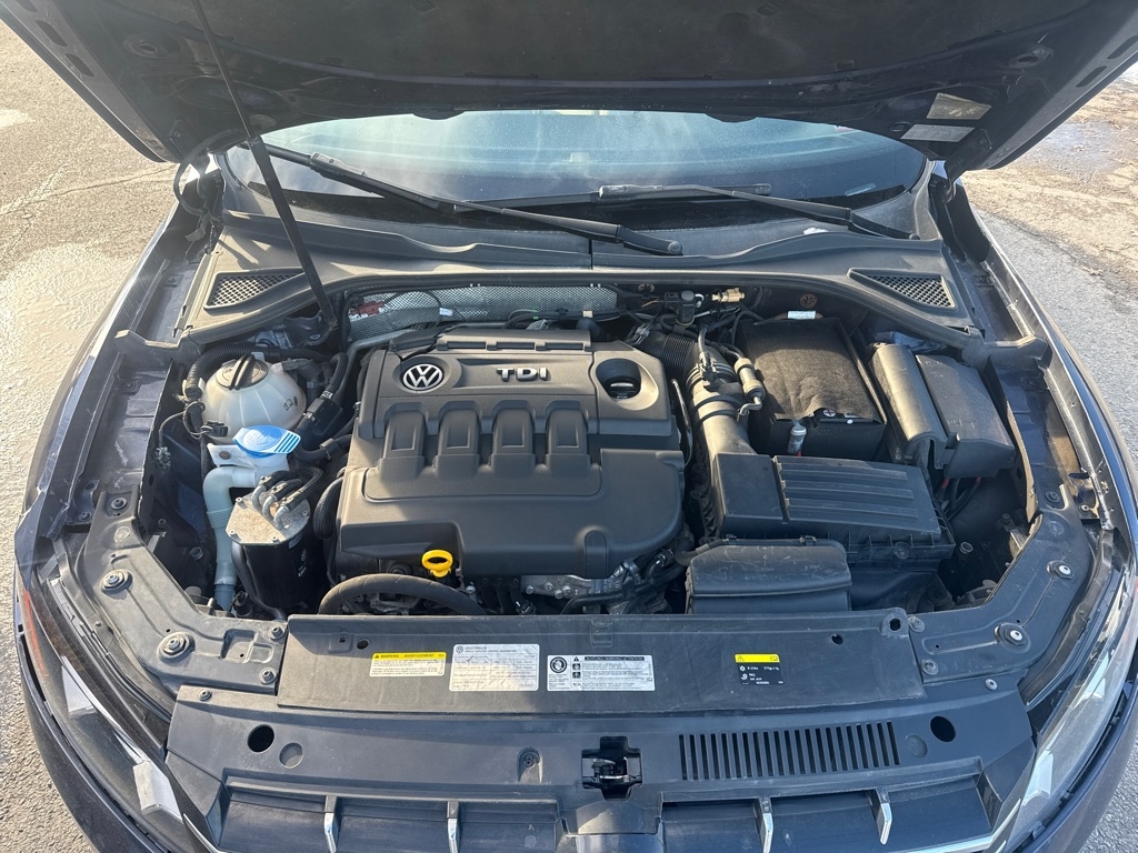 Volkswagen Passat TDI SE 6M 2015