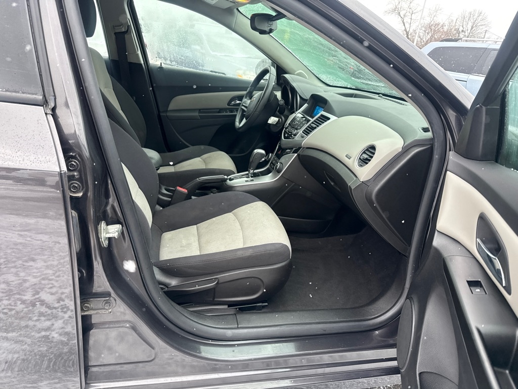 Chevrolet Cruze LS Auto 2014