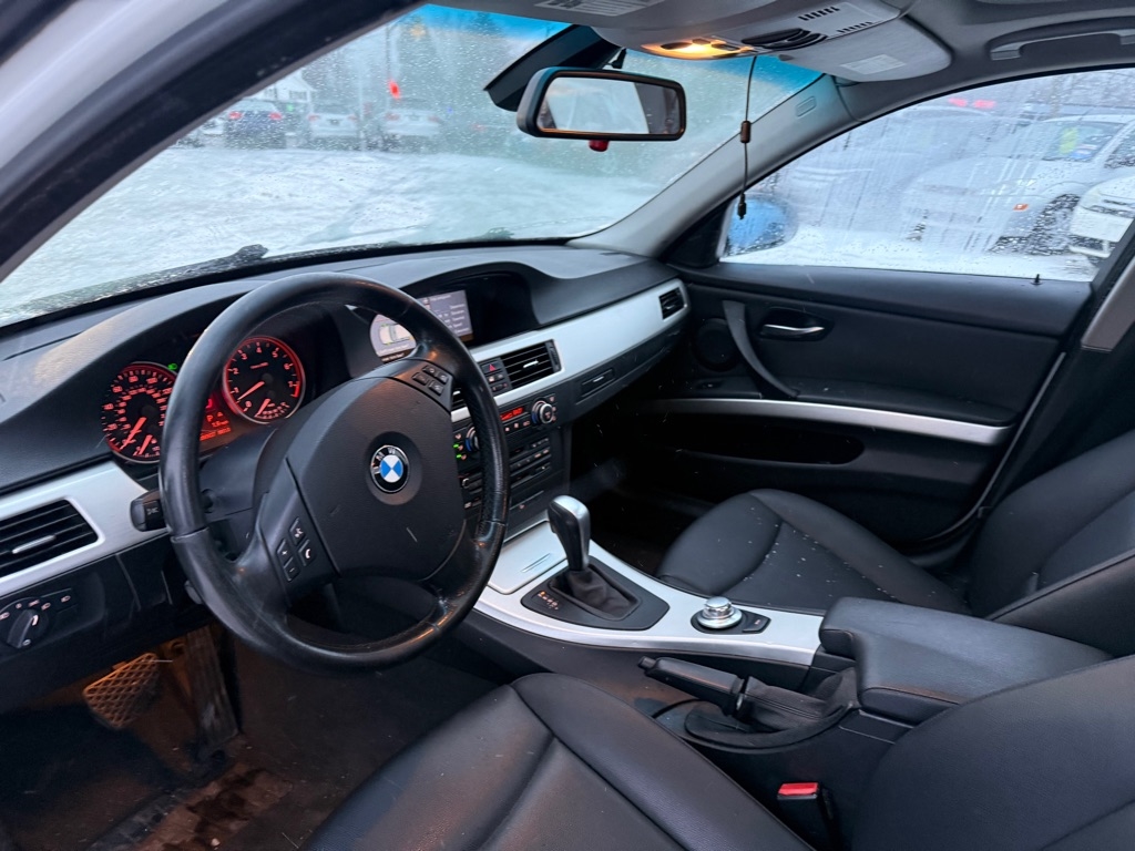 BMW 3-Series 328xi 2007