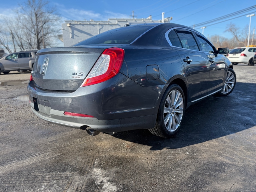 Lincoln MKS  2013