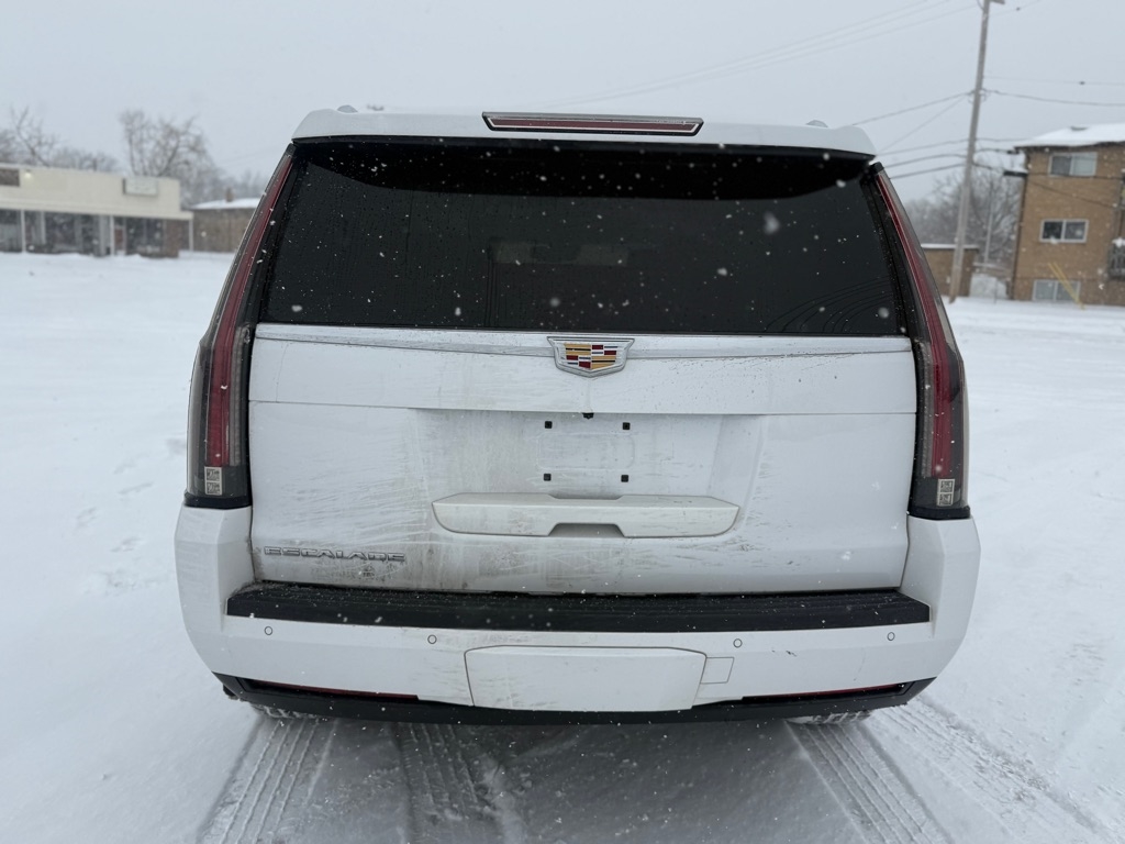 Cadillac Escalade Platinum 4WD 2016