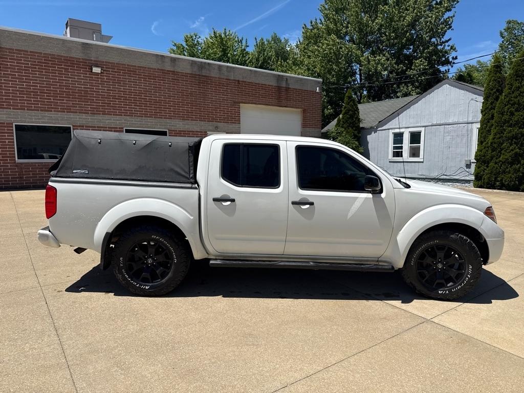Nissan Frontier SL Crew Cab 5AT 4WD 2019