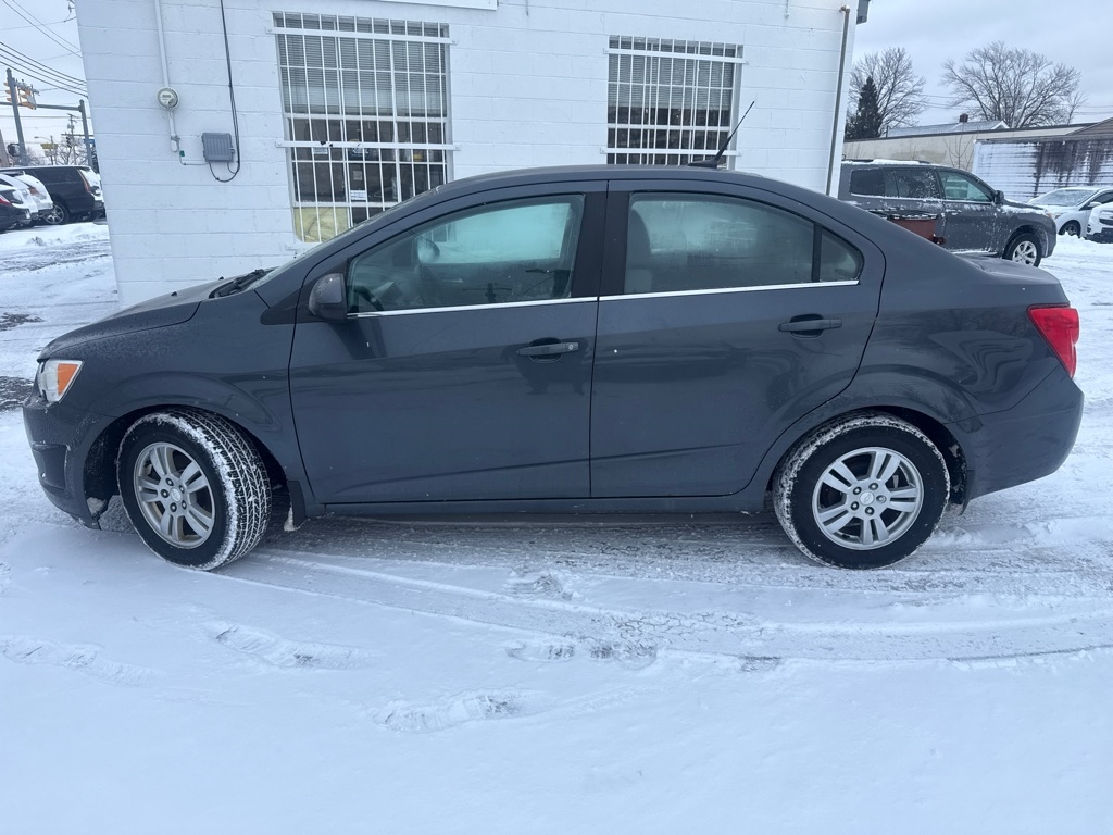 Chevrolet Sonic 1LT Sedan 2012