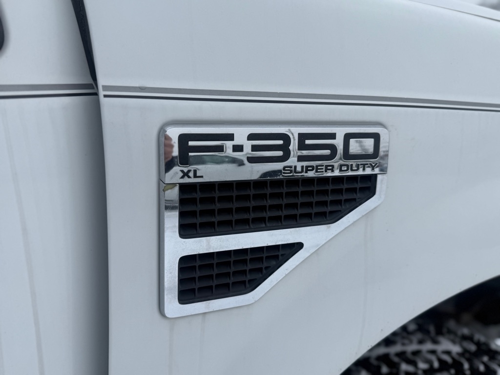 Ford F-350 SD XL 4WD 2009