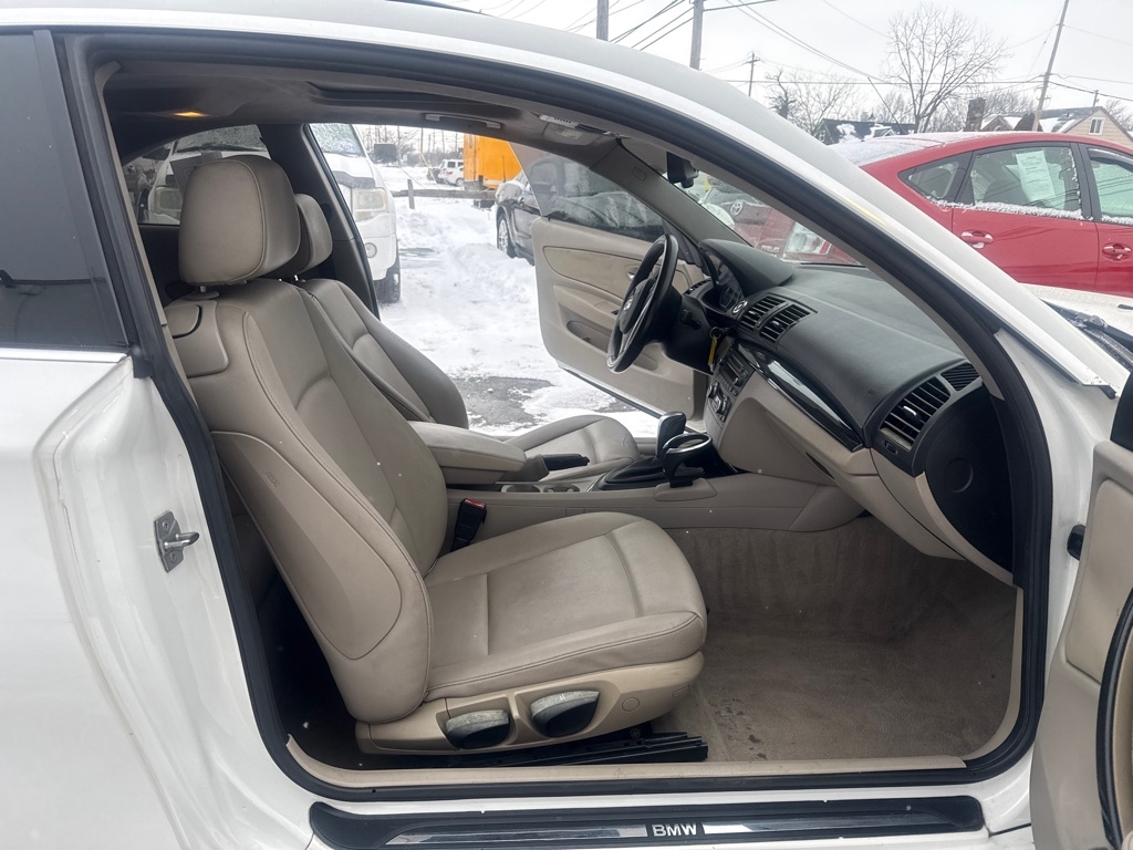 BMW 1-Series 128i Coupe 2011