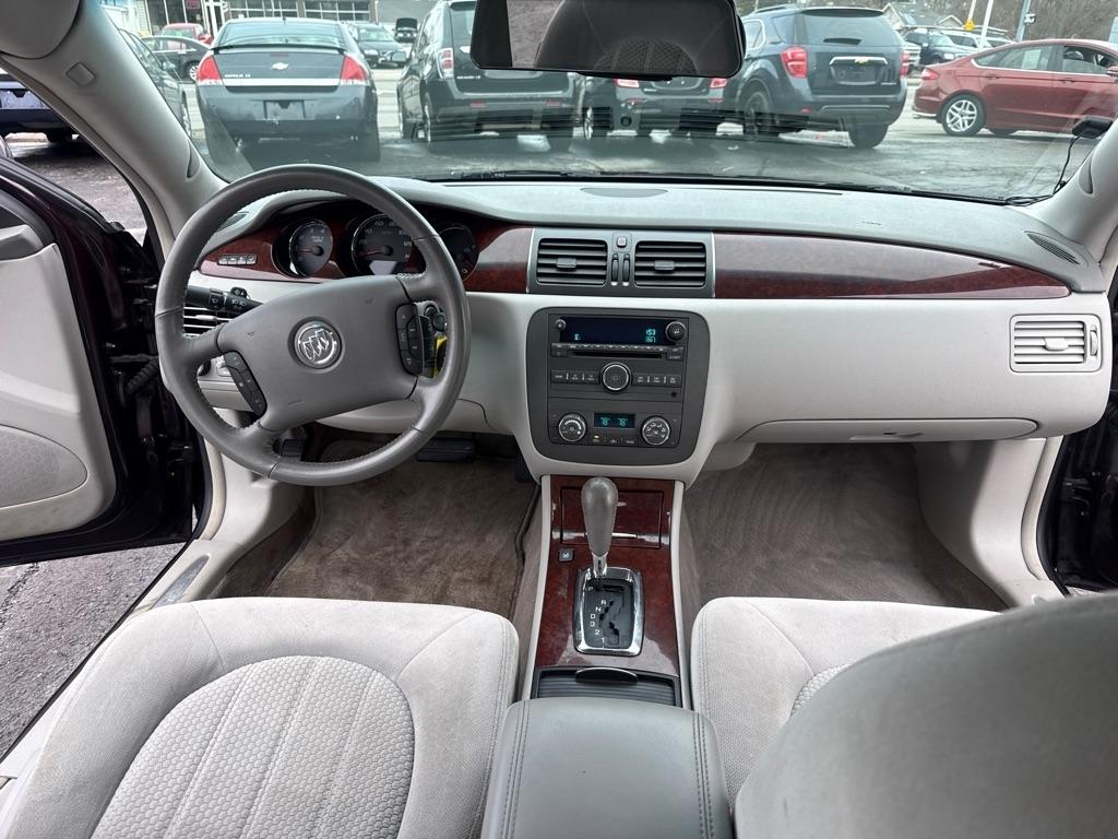 Buick Lucerne CX1 2009