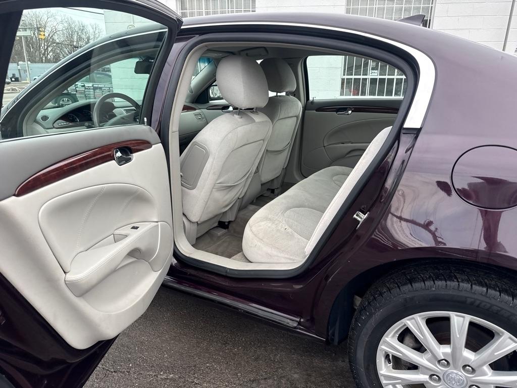 Buick Lucerne CX1 2009