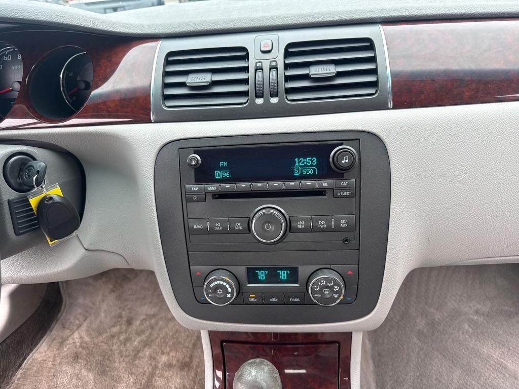 Buick Lucerne CX1 2009