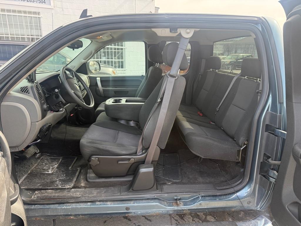 Chevrolet Silverado 1500 LS Extended Cab 2WD 2012