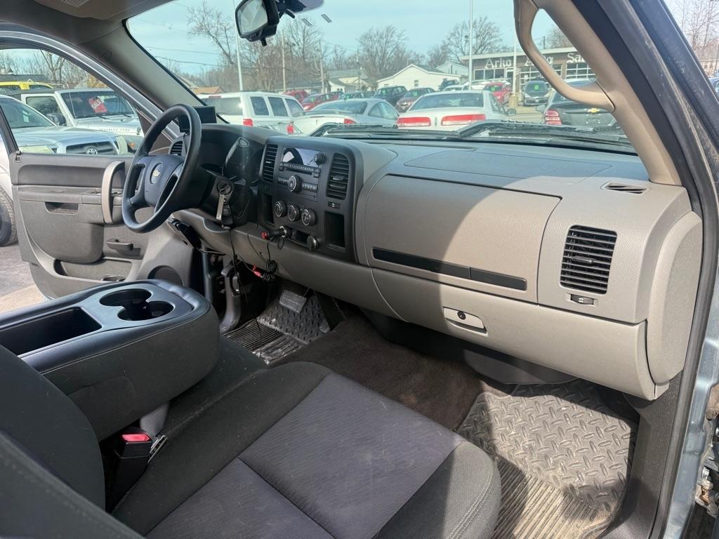 Chevrolet Silverado 1500 LS Extended Cab 2WD 2012