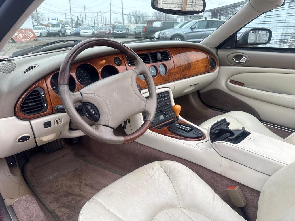 Jaguar XK8  2000