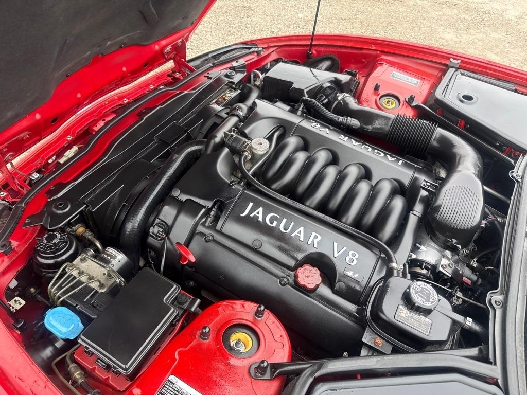 Jaguar XK8  2000