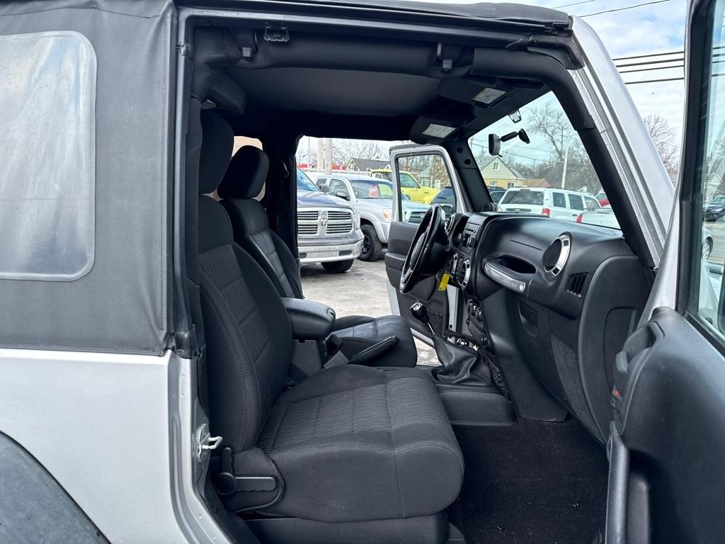 Jeep Wrangler Rubicon 4WD 2011