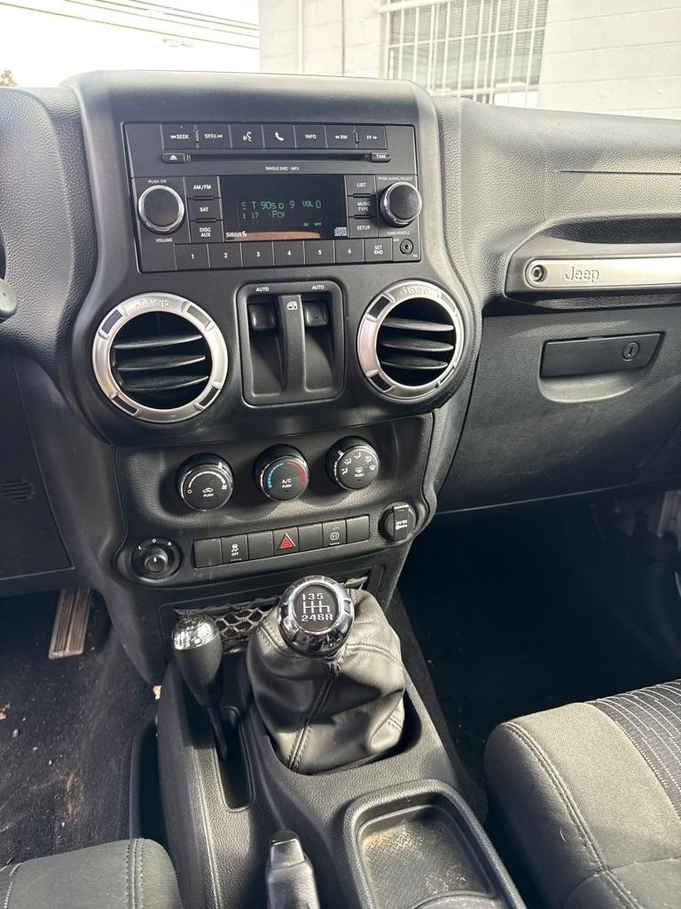 Jeep Wrangler Rubicon 4WD 2011