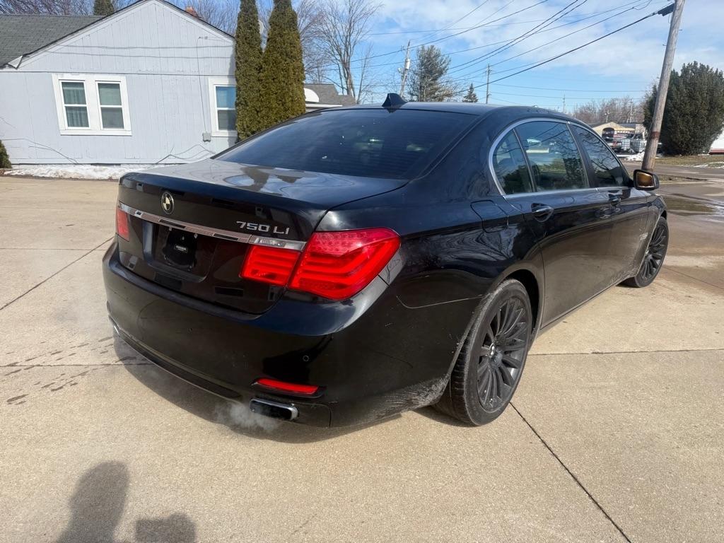 BMW 7-Series 750Li 2012