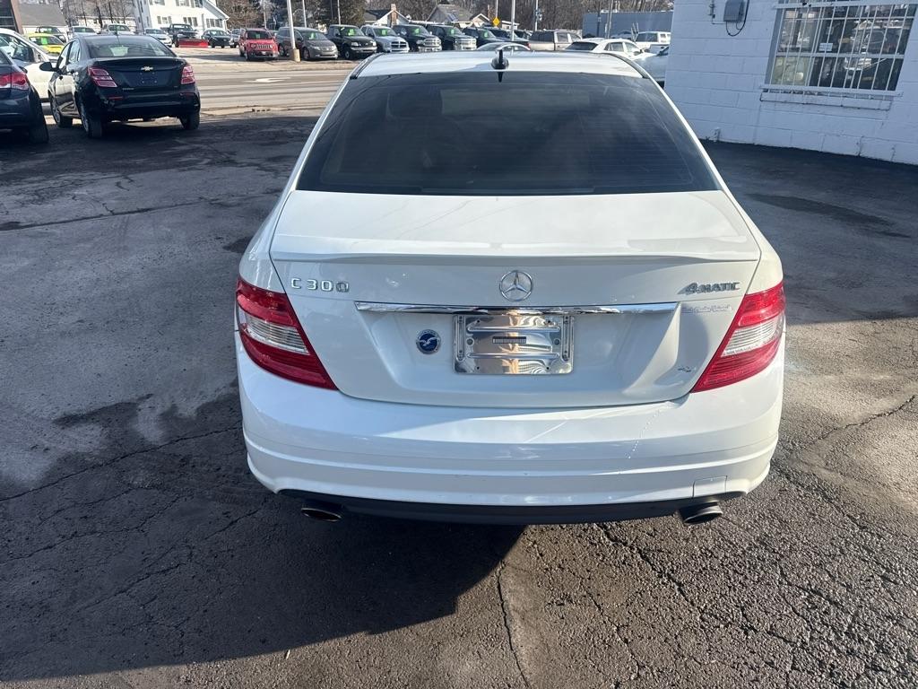 Mercedes-Benz C-Class C300 4MATIC Sport Sedan 2011